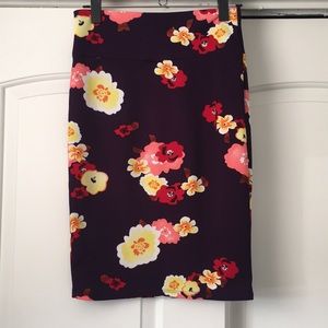 LuLaRoe Cassie pencil skirt